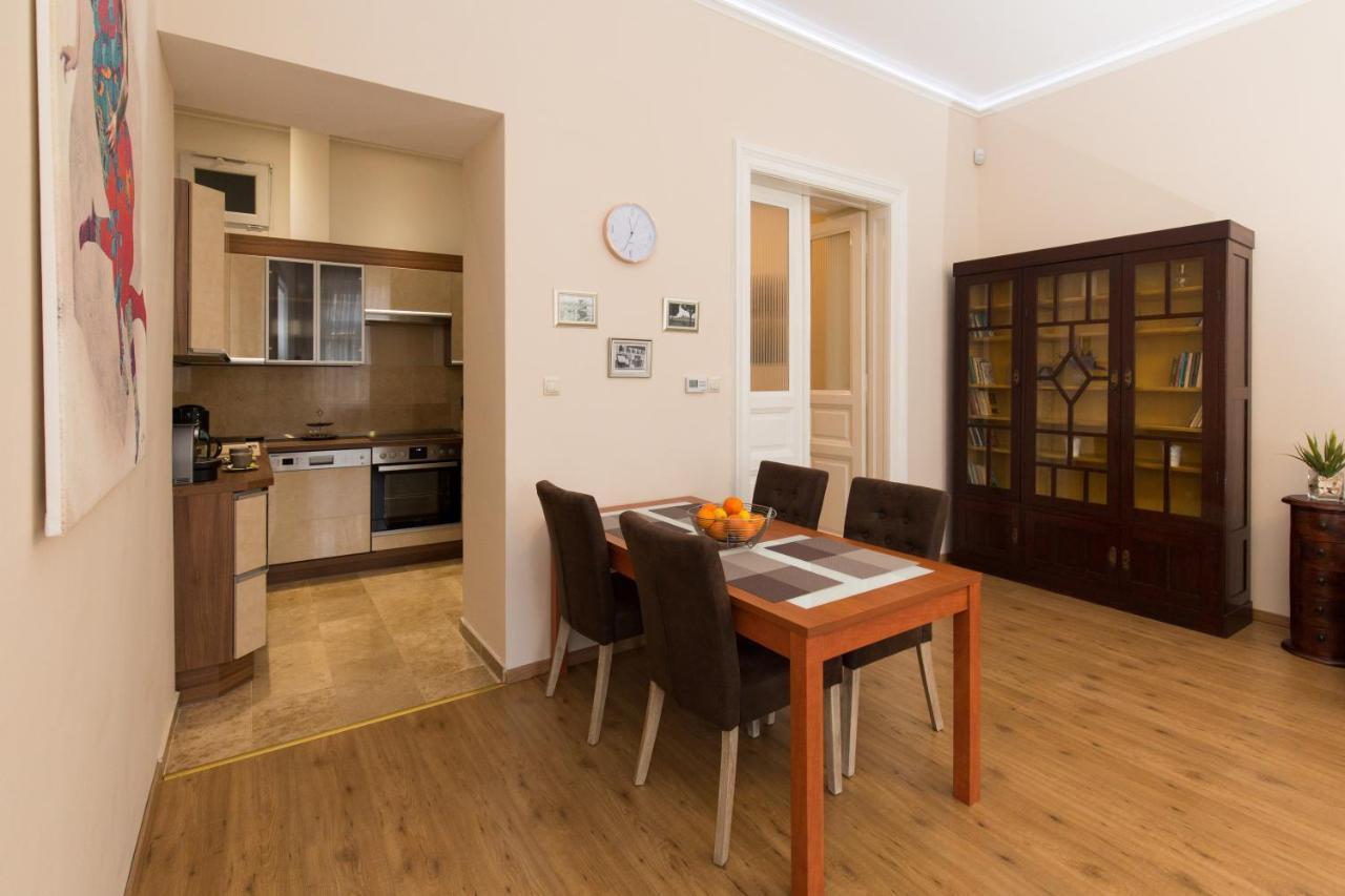 בודפשט Elegant Apartment With Buda Castle View מראה חיצוני תמונה
