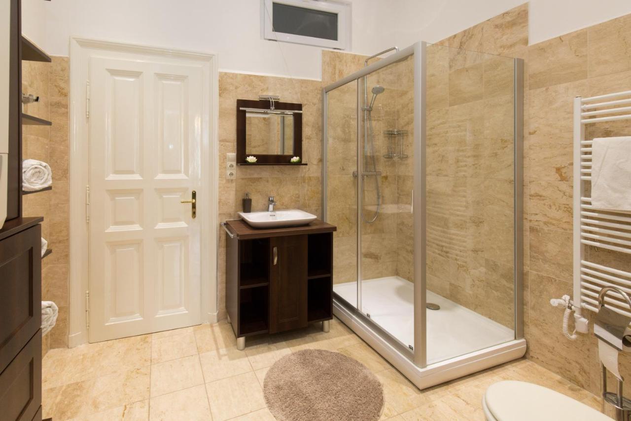 בודפשט Elegant Apartment With Buda Castle View מראה חיצוני תמונה
